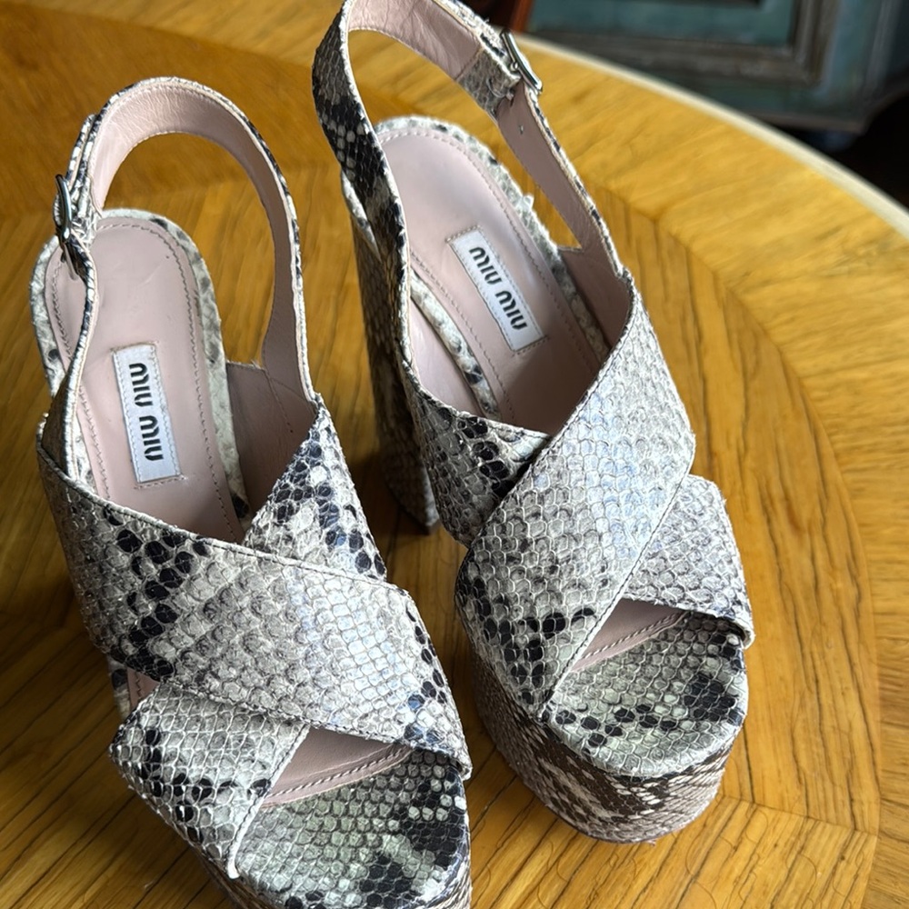 Miu Miu Black and Gray Platform Shoes with Snakeskin Design